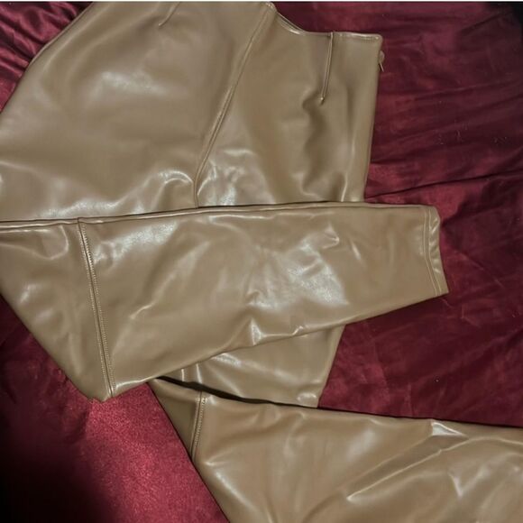 NEW WITH TAGS Abercrombie & fitch Faux Leather Pants - Picture 4 of 4